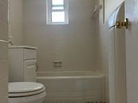 $1,675 / Month Apartment For Rent: Beds 1 Bath 1 - Lovely 1 Bedroom Apt. In Courty...