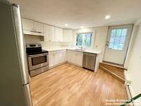$6,800 / Month Apartment For Rent