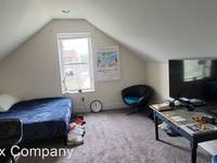 $2,800 / Month Apartment For Rent: 827 N. Marshfield Ave. - 3F - The Wilcox Compan...