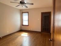 $1,700 / Month Apartment For Rent