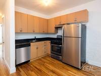 $3,850 / Month Apartment For Rent