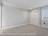 $1,895 / Month Apartment For Rent: 19750 SW Alexander Street - 5 - LEGACY PROPERTY...