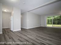 $1,695 / Month Apartment For Rent: 3201 E 33rd St #7 Unit 7 - Tucked Away Paradise...