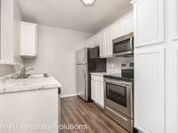 $1,030 / Month Apartment For Rent: 1450 W Lark Street - Deluxe 3 Bed, 2 Bath - Qua...