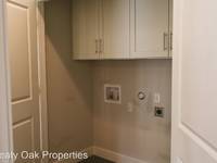 $3,195 / Month Home For Rent: 3207 Liberty Street, Unit B - Treaty Oak Proper...