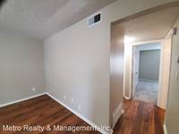 $975 / Month Home For Rent: 2108 Vernon Ct - Metro Realty & Management,...