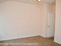 $1,595 / Month Home For Rent: 14215 Yellow Warbler - American Resident Manage...