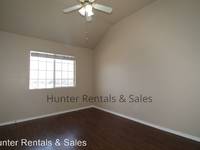 $875 / Month Apartment For Rent: 3904-C Gus Dr - Hunter Rentals & Sales | ID...