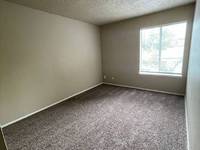 $1,900 / Month Apartment For Rent: 2025 28th Street - 309 - Project Management, In...