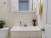 $1,410 / Month Apartment For Rent: 515 E. 11th Street Apt #18 - Cedarview Manageme...