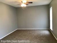 $1,349 / Month Apartment For Rent: Mission Dr. Unit Unit APT-C - Braunfels Haus Ap...