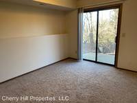 $860 / Month Apartment For Rent: 2112-2116 Bob Billings Parkway - Cherry Hill Pr...