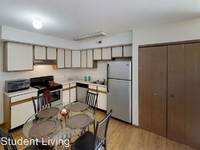 $1,450 / Month Room For Rent: 905 W Oregon - Smile Student Living | ID: 10738395