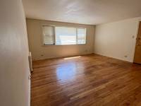 $1,000 / Month Apartment For Rent: 7842-7844 S Jeffery Blvd. - 7842-BE - New Heigh...