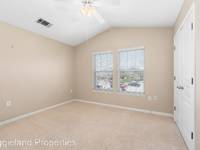 $1,400 / Month Home For Rent: 1725 Harvey Mitchell #4312 - Aggieland Properti...