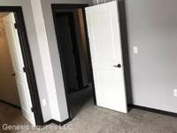 $2,250 / Month Apartment For Rent: 433 Cimarron Drive - Forest Green Executive Tow...