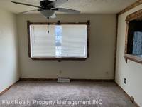 $650 / Month Apartment For Rent: 1112 BRONSON - FRONT - Flex Realty Property Man...