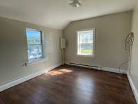 $995 / Month Apartment For Rent: 1413 E King Street Apartment 2 - GM Property So...