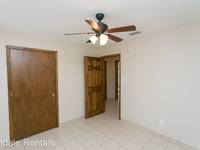 $1,745 / Month Apartment For Rent: 16162 Rolling Meadows Dr. 16162 - Lindale Renta...