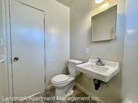 $1,550 / Month Apartment For Rent: 3005 E. 8th. Street #4 - Landmark Apartment Man...