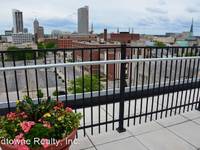 $825 / Month Apartment For Rent: 530 W. Berry St. #1001 - Midtowne Realty, Inc. ...