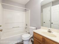 $1,295 / Month Apartment For Rent: 9340 Marker Dr 1 - Colerain: Spacious 2 Bed 1.5...