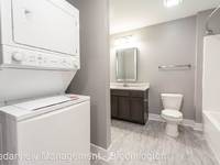 $1,575 / Month Home For Rent: 221 E. Kirkwood Ave Apt #B - Cedarview Manageme...