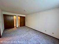 $715 / Month Apartment For Rent: 1817 Buckingham Drive NW #2 Unit 181702AF - Win...