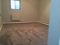 $1,095 / Month Apartment For Rent