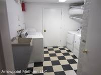 $1,700 / Month Apartment For Rent: 175 Haverhill St - Apt. 15 - Arrowpoint Methuen...