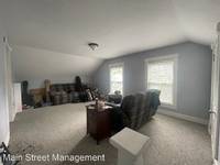 $750 / Month Apartment For Rent: 417 N. Ashland Ave. - Upper - Main Street Manag...