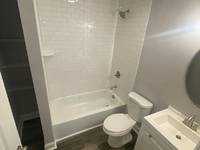 $1,300 / Month Apartment For Rent: 2400 Woodbine Ave Unit 2 - Newly Remodeled Dupl...