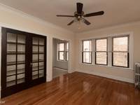 $1,050 / Month Home For Rent: Priceless Studio, 1 Bath At Paulina + Leland (R...