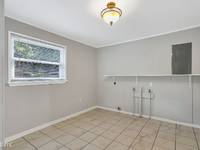 $2,000 / Month Home For Rent: Beds 3 Bath 2 Sq_ft 1630- Www.turbotenant.com |...