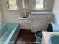 $2,200 / Month Home For Rent: 3017 SE Holly Avenue - John L Scott Portland Me...