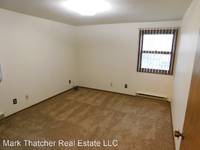 $625 / Month Apartment For Rent: 3430 S. 12th St. #303 - Mark Thatcher Real Esta...