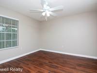 $1,900 / Month Home For Rent: 221 Lake Brook Circle #206 - Powell Realty | ID...