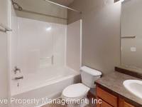 $1,395 / Month Apartment For Rent: 1642 35th Ave SE - 1 - Creative Property Manage...