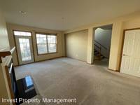 $2,390 / Month Home For Rent: 1671 Village Trl E Unit 3 - Invest Property Man...