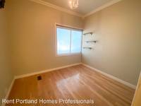 $2,595 / Month Apartment For Rent: 5522 SE Ramona Street - Unit A - Rent Portland ...