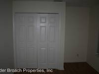 $1,275 / Month Home For Rent: 6016-C Gray Gate Ln - Elder Broach Properties, ...