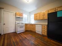 $4,800 / Month Apartment For Rent