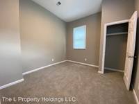 $1,100 / Month Apartment For Rent: 110 W Oak Street - 110-2 - The L Property Holdi...