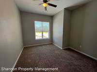 $1,600 / Month Apartment For Rent: 2301 North Frazier St - South Mountain Apartmen...