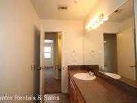 $875 / Month Apartment For Rent: 1102-B Lansberry Ct - Hunter Rentals & Sale...