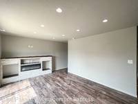 $2,100 / Month Home For Rent: 6601 W 5th St. - Real Property Management Expre...