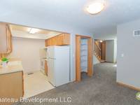 $2,200 / Month Apartment For Rent: 6100 Vine Street, #Q-86 - Chateau Development L...
