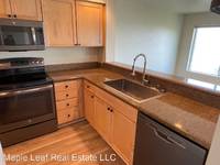 $2,995 / Month Home For Rent: 1311 12th Ave S, Unit C402 - Maple Leaf Real Es...