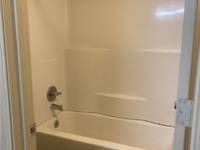 $830 / Month Apartment For Rent: 1515 West McNeese 032 - Willow Bend Move In Spe...