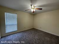 $1,000 / Month Apartment For Rent: 215 Ship Dr. Apt. C - Keyfinders Realty, Inc. |...